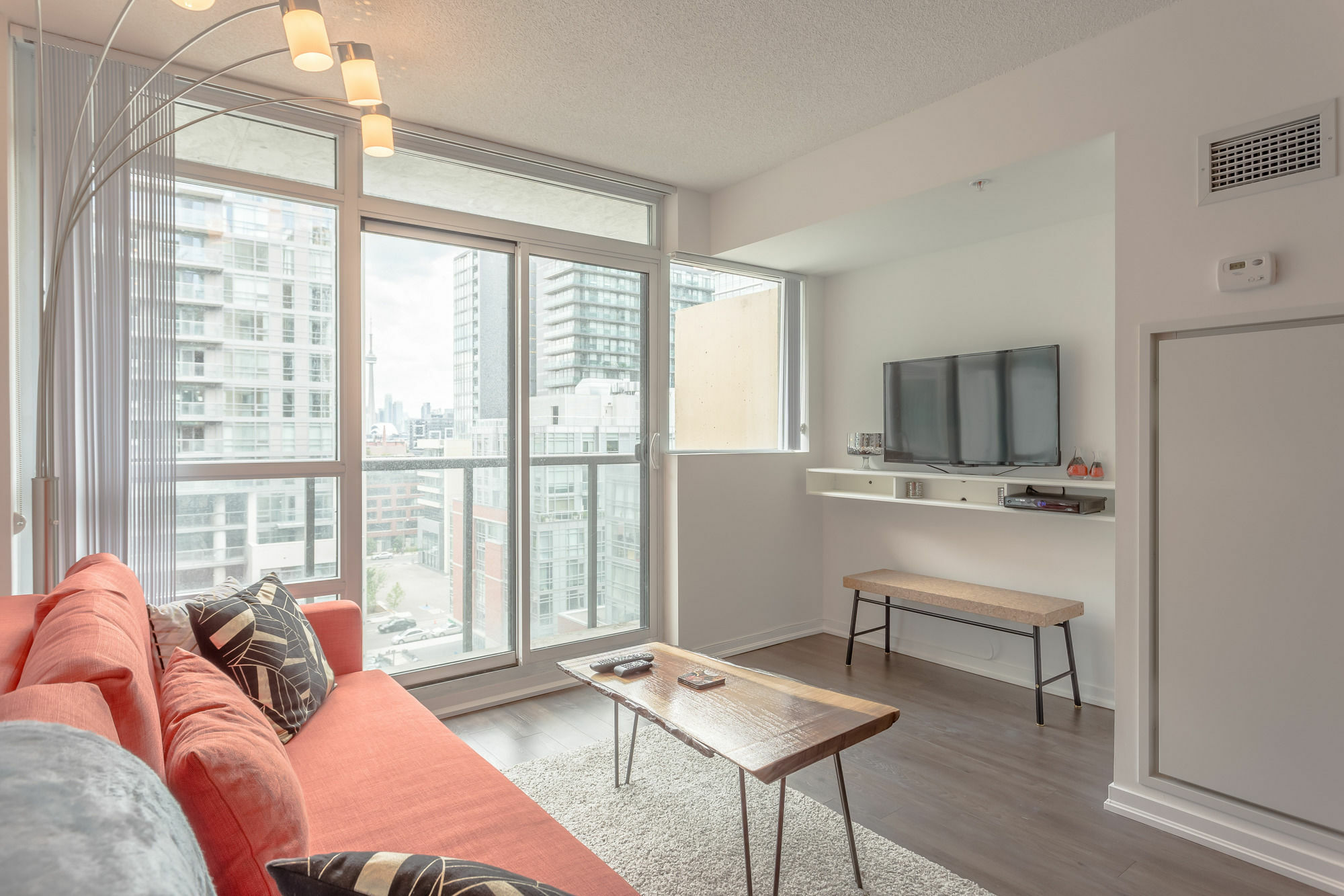 Aoc Suites - Luxury Condo - City/Cn Tower View Toronto Kültér fotó